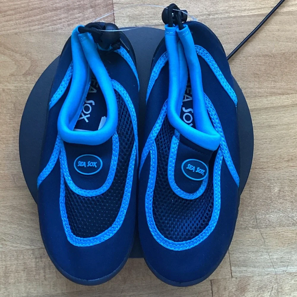 Sea Sox Blue Water Shoes size 4